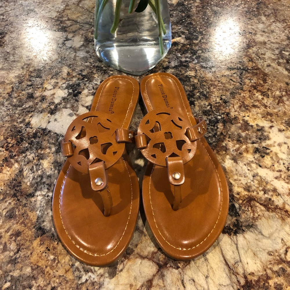 RESTOCK!! Tan Sandals